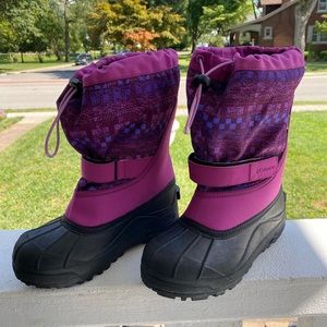 Columbia snow boots. Waterproof. Excellent condition
